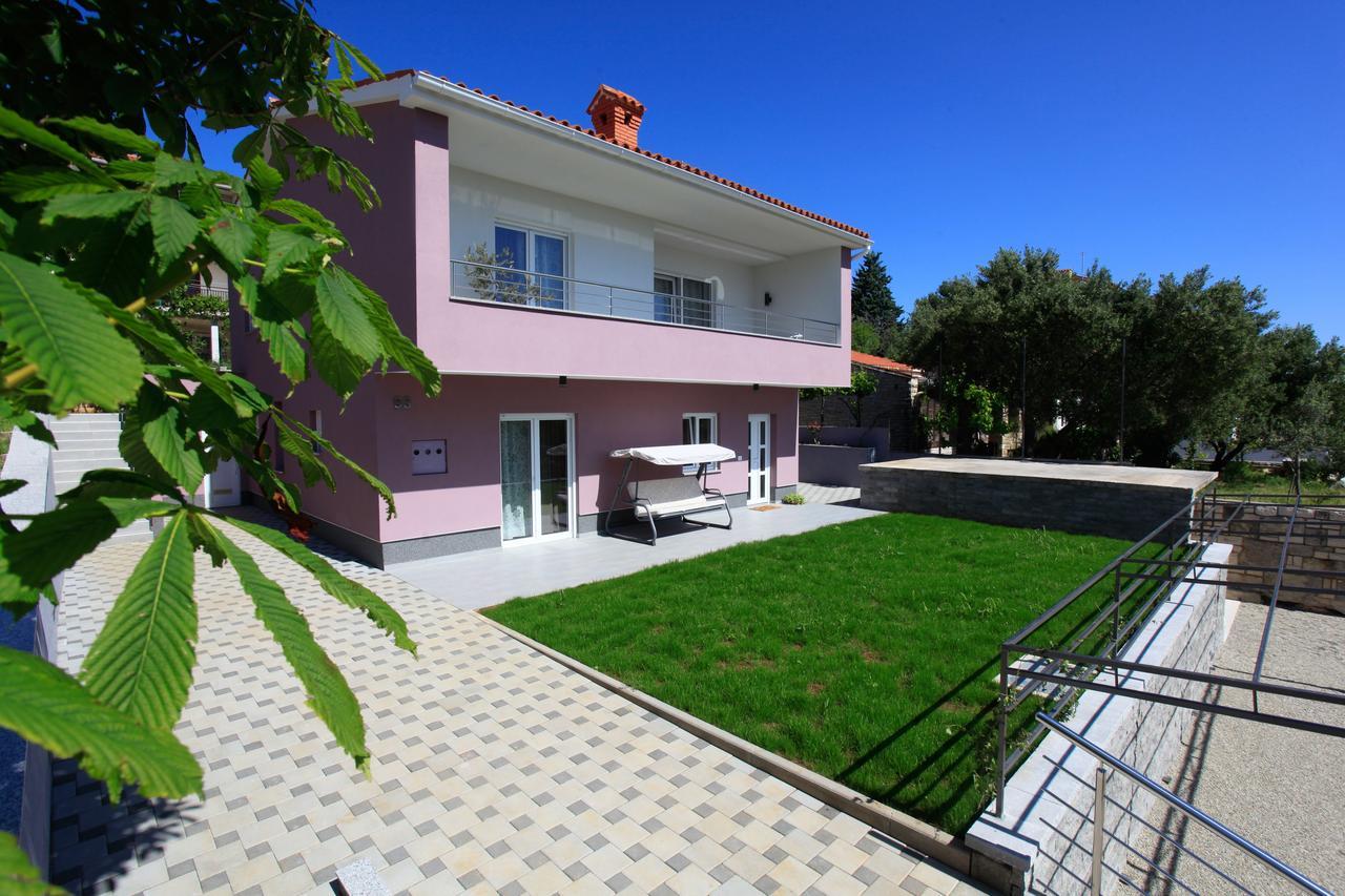 Apartments Fiora Premantura Exterior photo